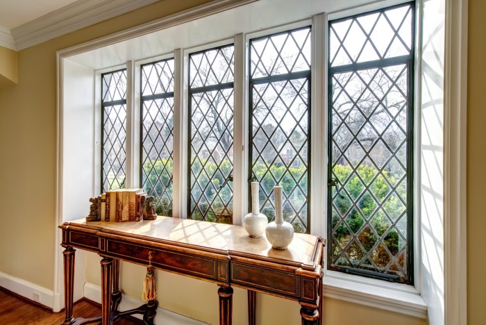 How to decorate with hanging leaded glass window