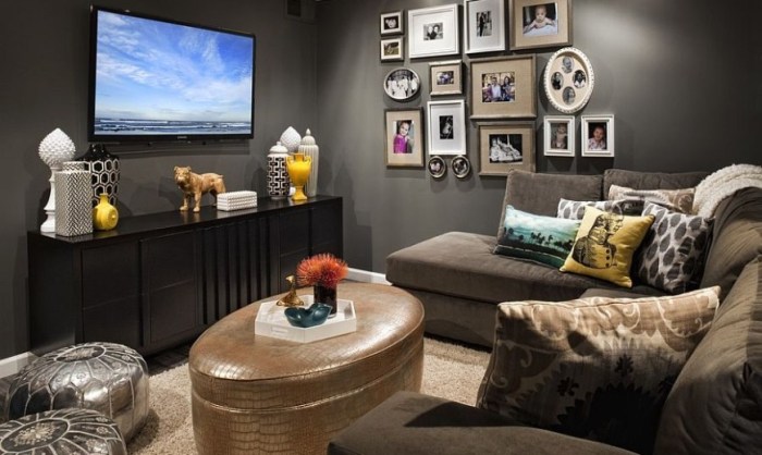 How to decorate a den tv room